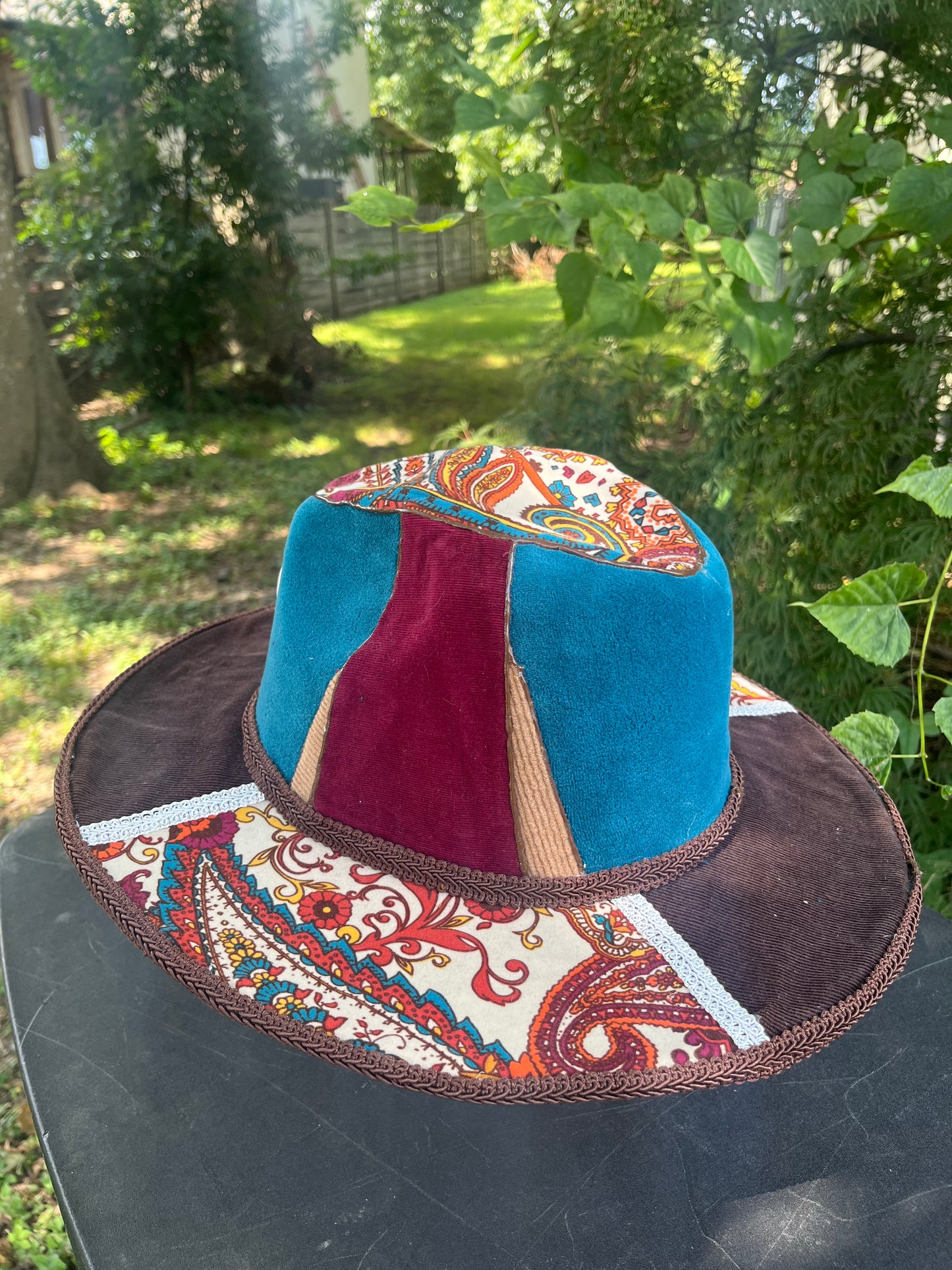 Howlite Hat